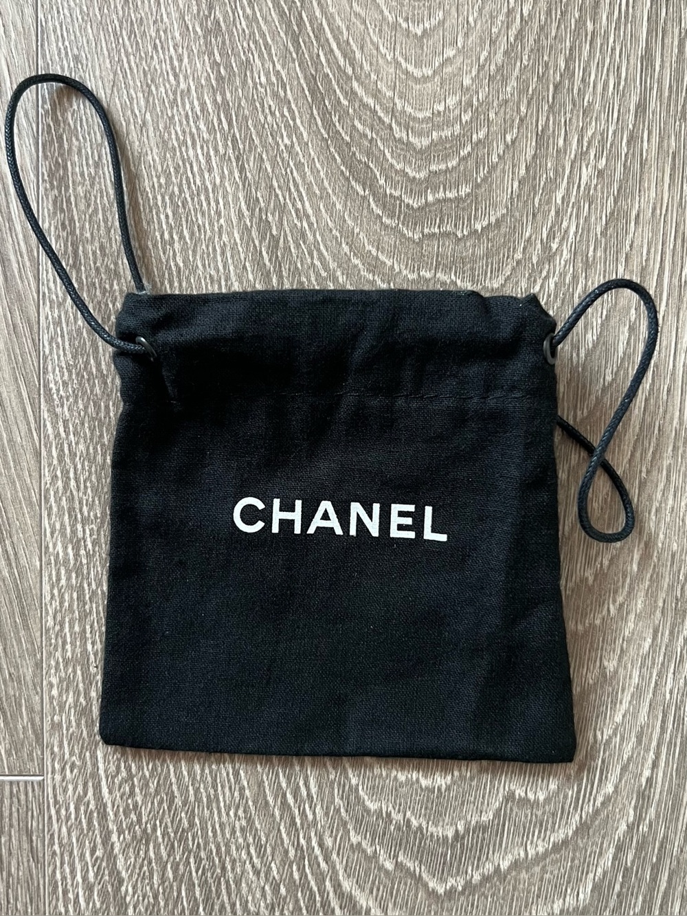 Chanel dust bag (C649)